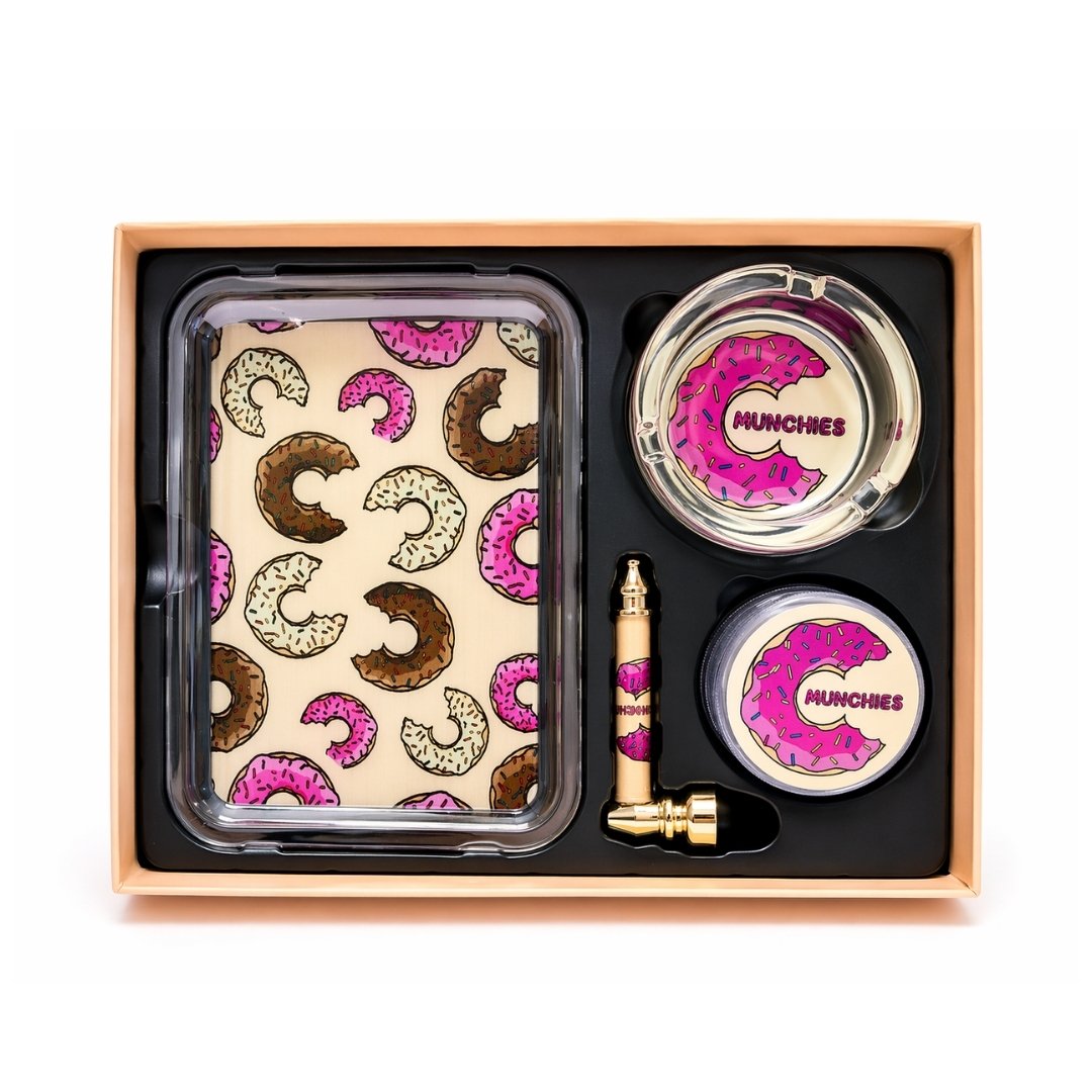 Monkey King Smoking Set – Grinder, Pipe, Ashtray, Rolling Tray